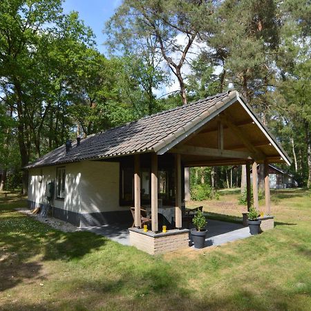 Detached Bungalow With Lovely Covered Terrace In A Nature Rich Holiday Park Stramproy Zewnętrze zdjęcie