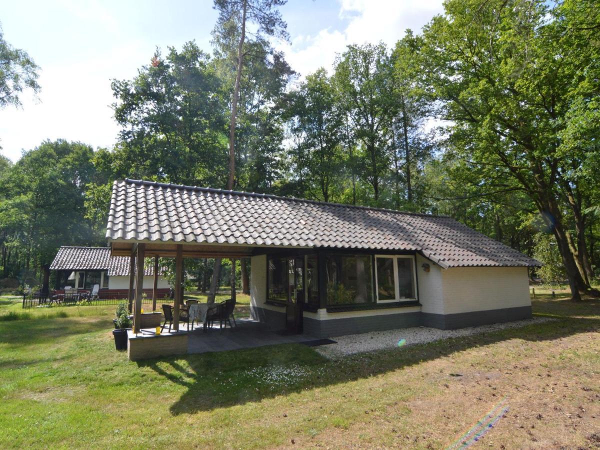 Detached Bungalow With Lovely Covered Terrace In A Nature Rich Holiday Park Stramproy Zewnętrze zdjęcie