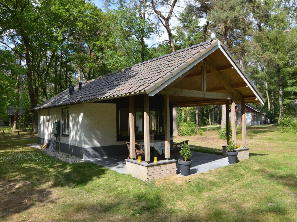 Detached Bungalow With Lovely Covered Terrace In A Nature Rich Holiday Park Stramproy Zewnętrze zdjęcie