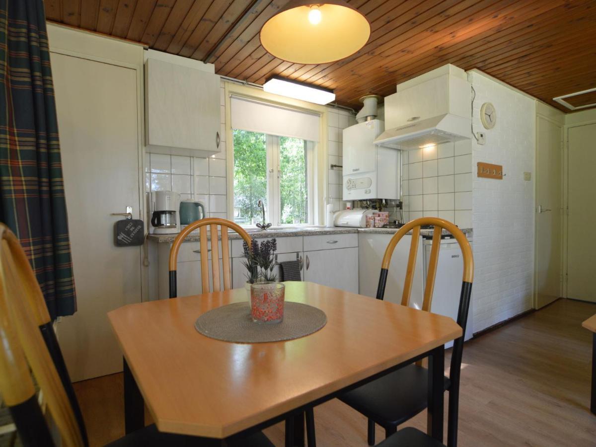 Detached Bungalow With Lovely Covered Terrace In A Nature Rich Holiday Park Stramproy Zewnętrze zdjęcie