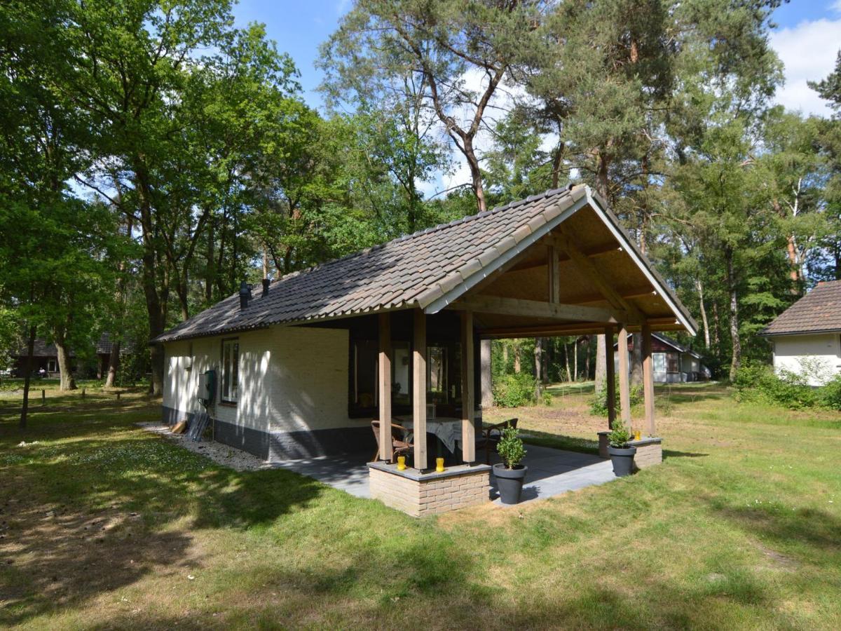Detached Bungalow With Lovely Covered Terrace In A Nature Rich Holiday Park Stramproy Zewnętrze zdjęcie